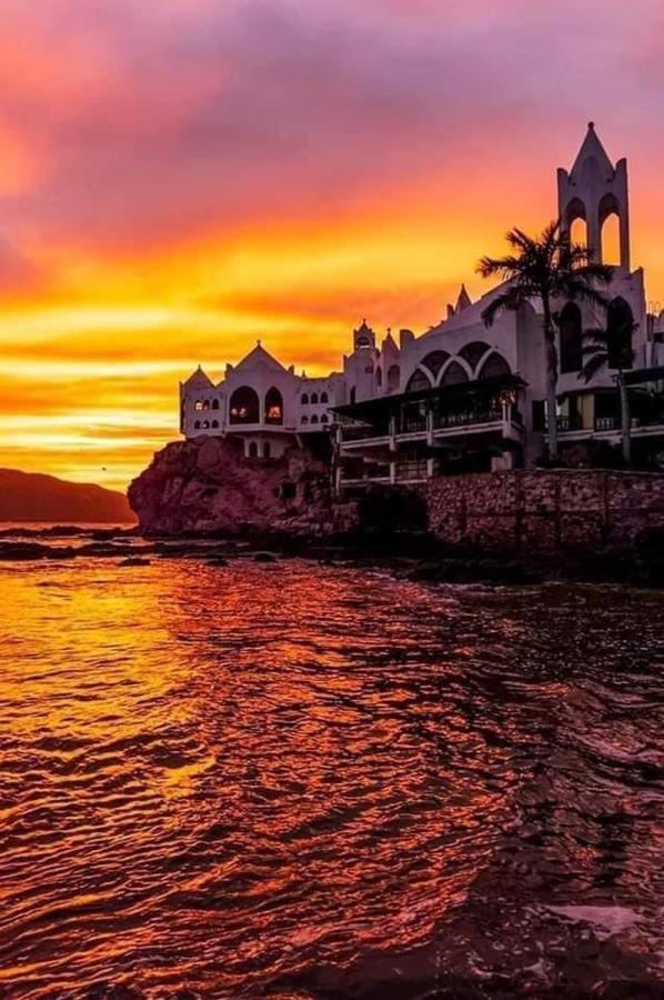 Casa Brisa Y Departamentos! A 3 Min La Playa&Malecon Villa Mazatlán Buitenkant foto